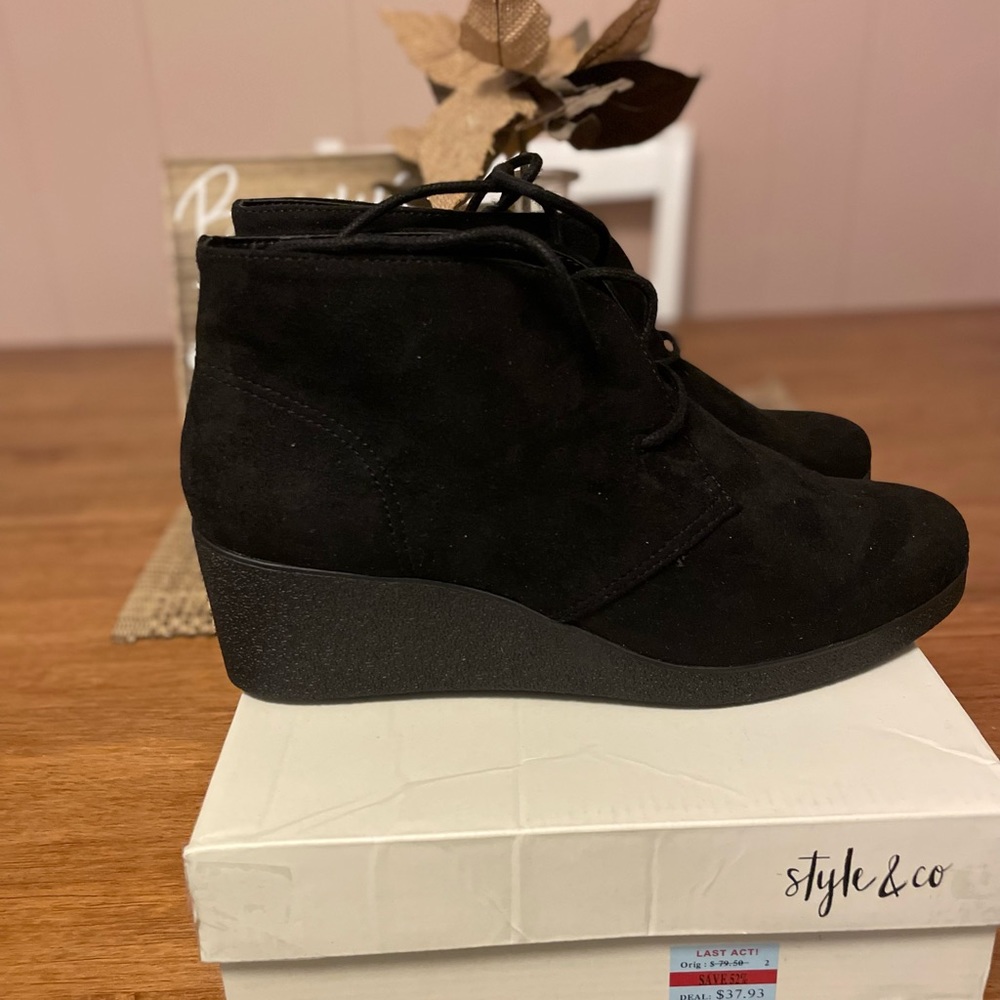 ‼️ BRAND NEW❗️PRICE DROP‼️ Brand New‼️ Ankle Boots❤️ Black. Size 9 Final Price